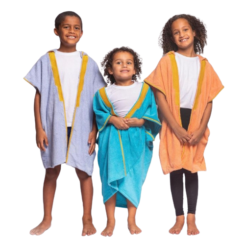 Three kids wearing Beach Bisht kids hoodie  bathrobe, left kids wearing  baby blue color small, middle toddler wearing kids bathrobes turquoise small, right kid salmon color small
